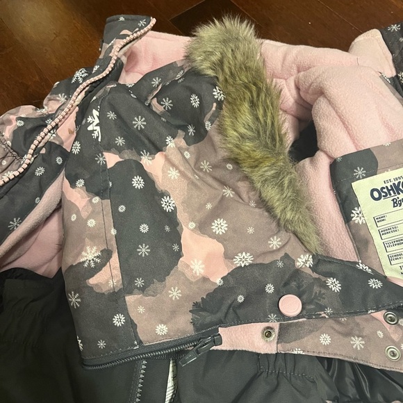 Oshkosh toddler Snow suit set 18 months - Picture 5 of 9